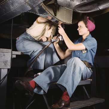Women working in a bomber factory in 1942